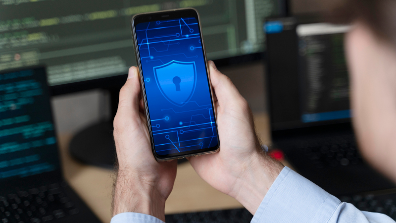 Descubra como implementar o Zero Trust na prática, evitando os erros mais comuns e garantindo mais segurança para sua empresa desde o início.